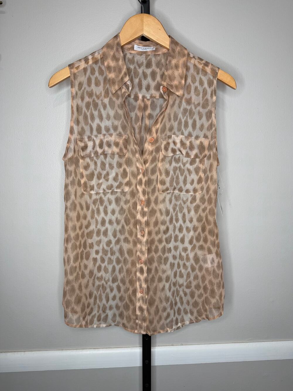 Equipment Femme Slim Signature Silk Animal Print Sleeveless Blouse S NWT $198